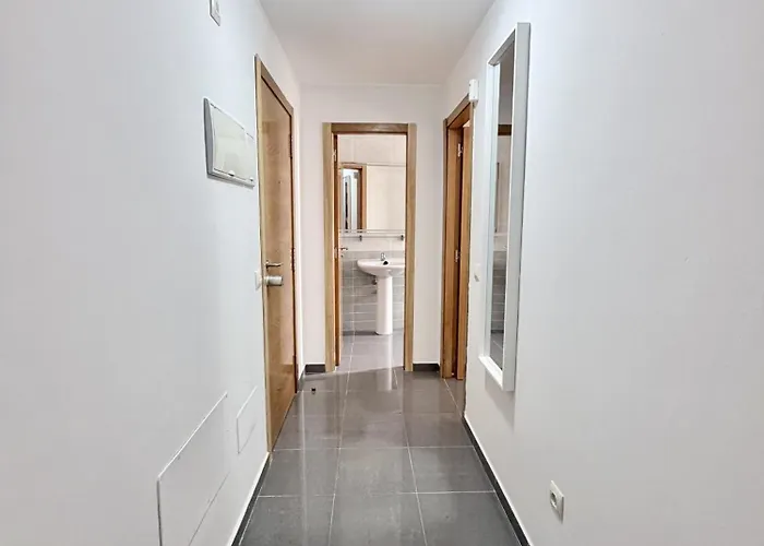 Dragos 108 Apartment